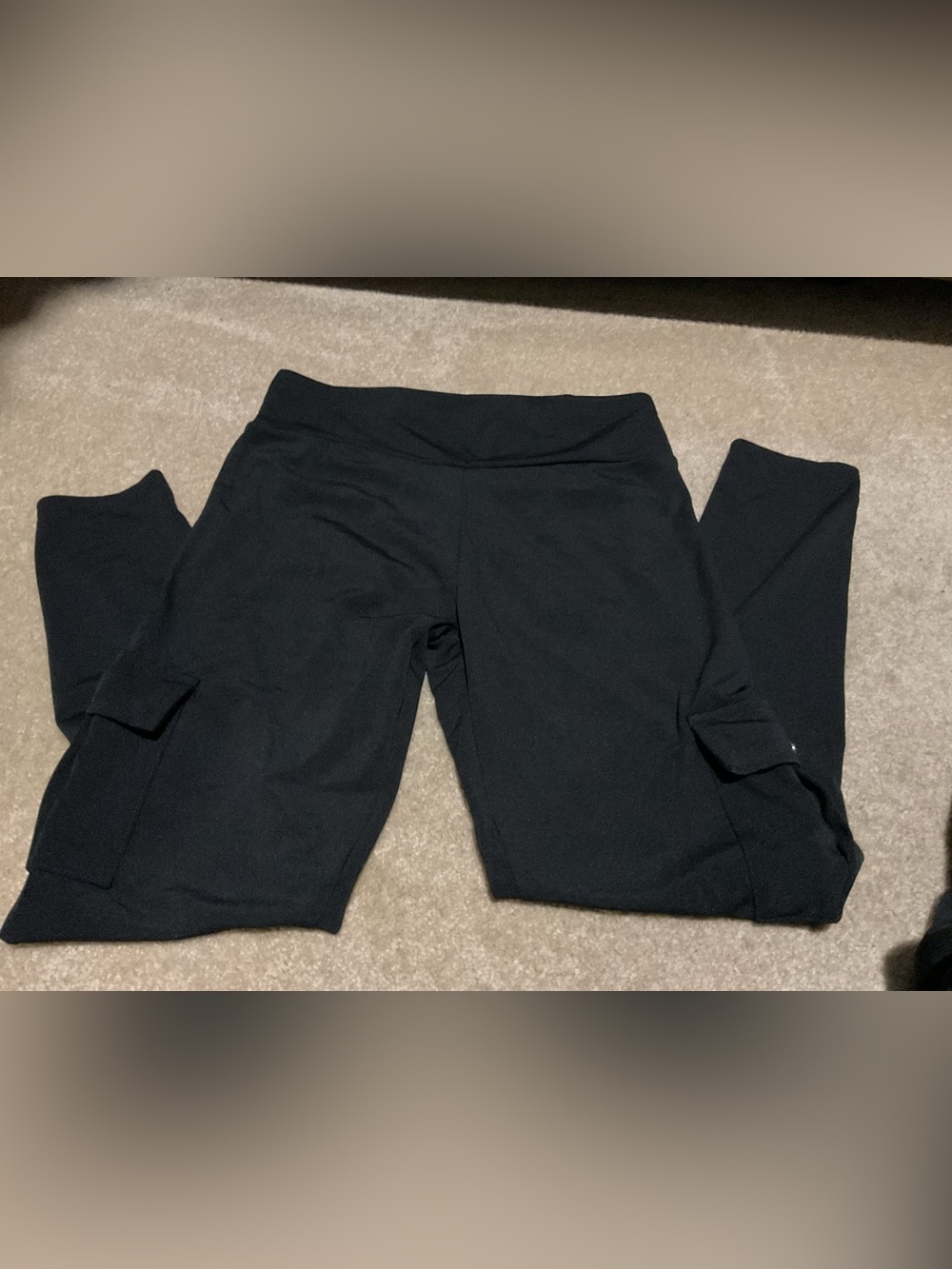 Pocketed Leggings Sz small - Picture 6 of 8